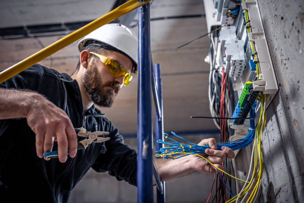 Best Local Electrician Companies  in Prestbury, IL
